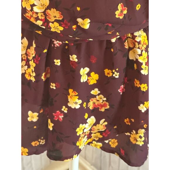 Gibson floral faux wrap top Sz 1X - Picture 4 of 9